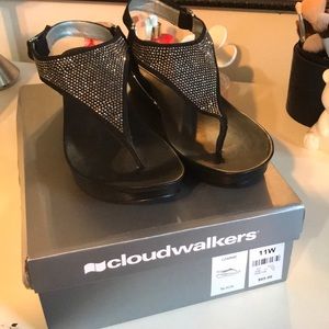 Avenue cloudwalkers Cammie Sandals size 11